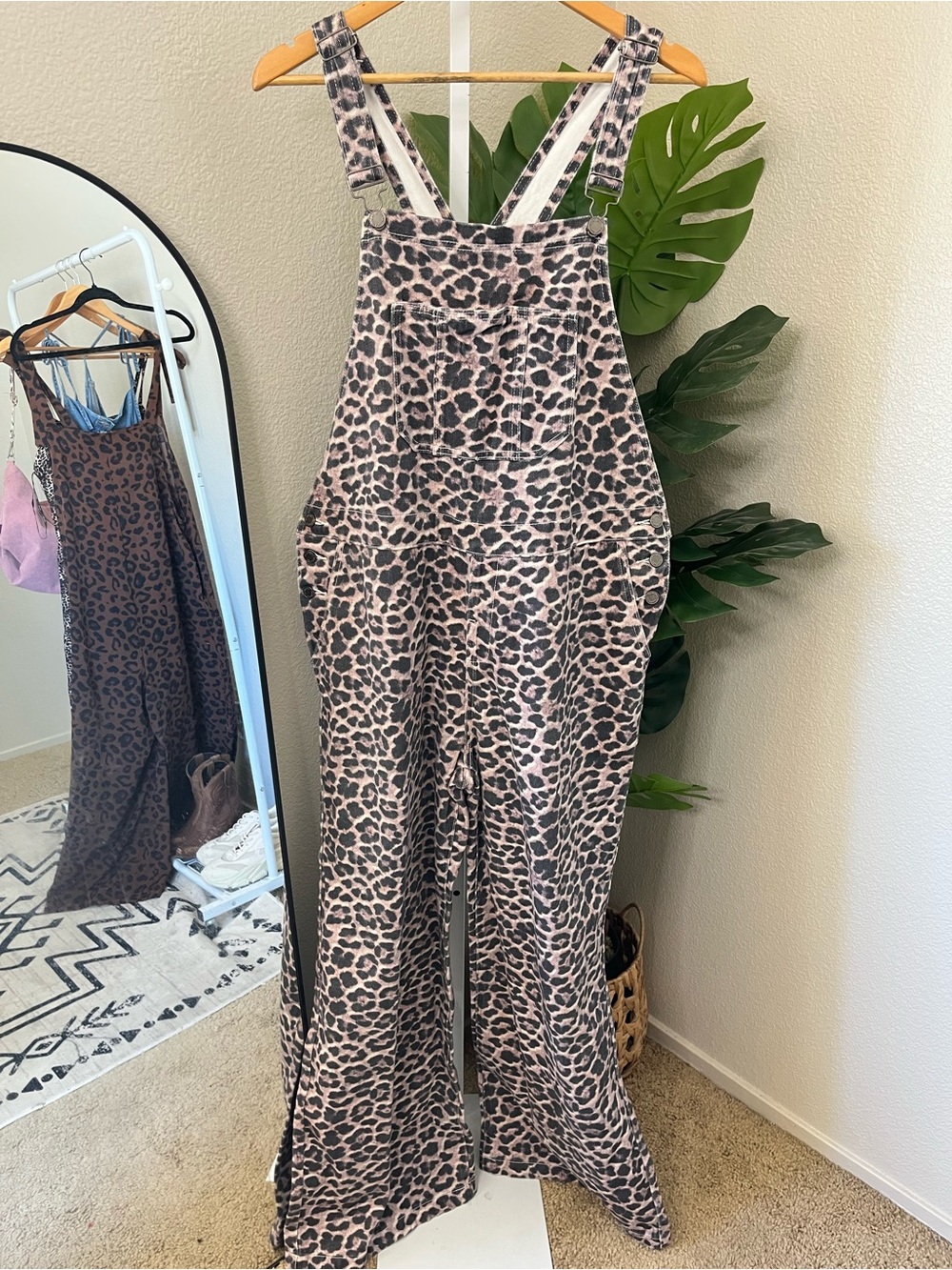 🖤 Nasty Gal Leopard Print Wide Leg Overalls US 14 NWT